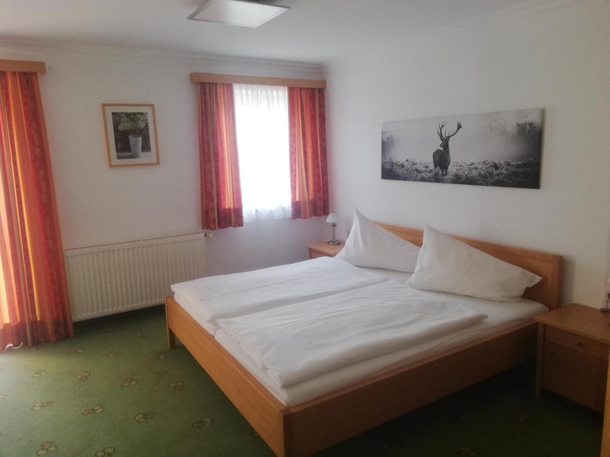 Haslgut Hotell Fuschl am See Exteriör bild