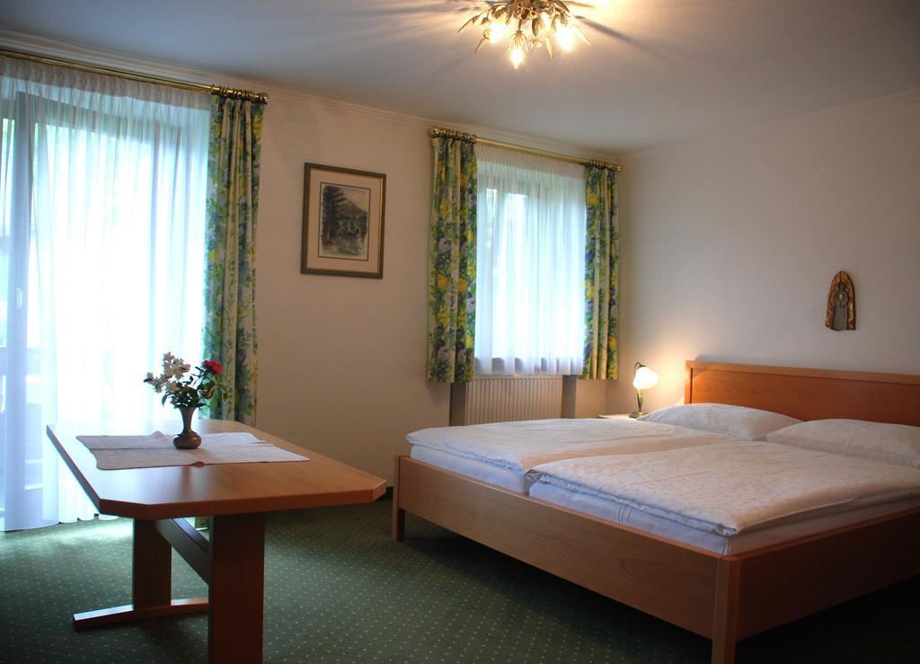 Haslgut Hotell Fuschl am See Rum bild
